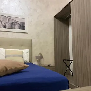 https://napolitudine.hotels-amalfi.com